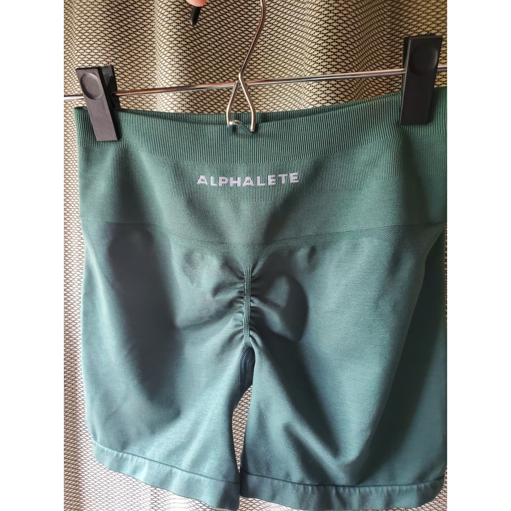 Alphalete Amplify Seamless Shorts - Size Large